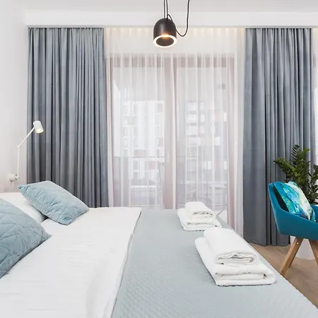 Of The Kings - Smile Apartment